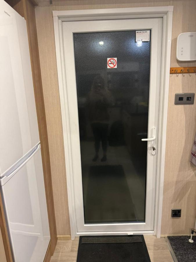Nick'S Retreat Hotel Клитеро Екстериор снимка